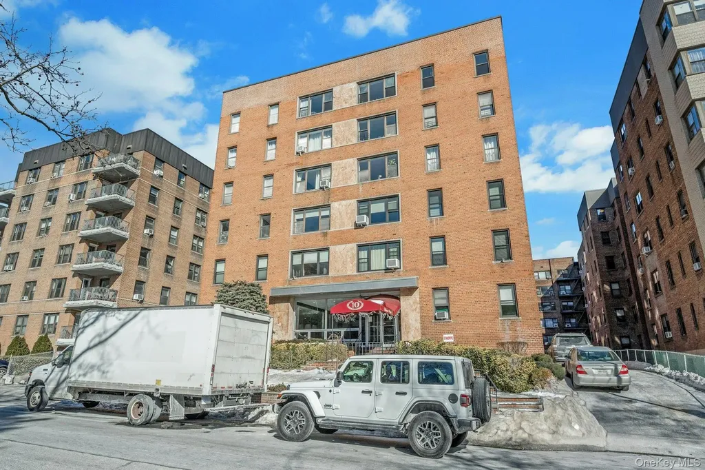 10 N Broadway White Plains NY 10601