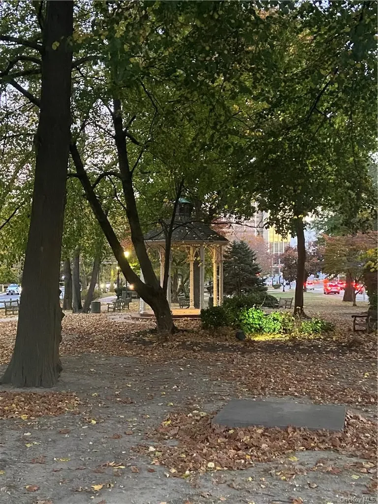 10 N Broadway White Plains NY 10601