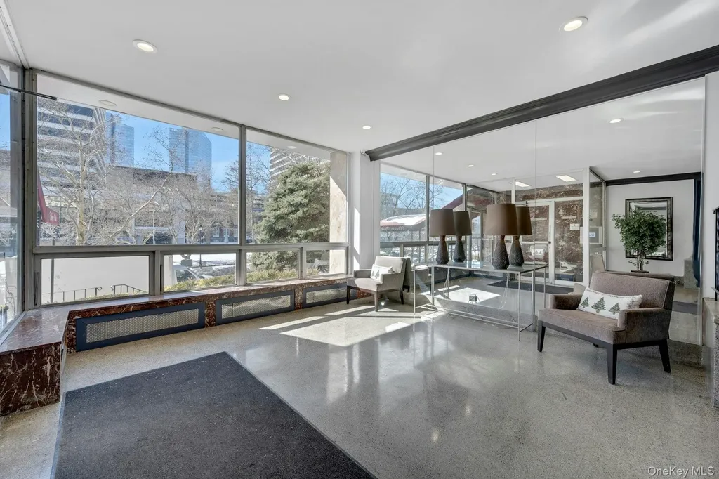 10 N Broadway White Plains NY 10601