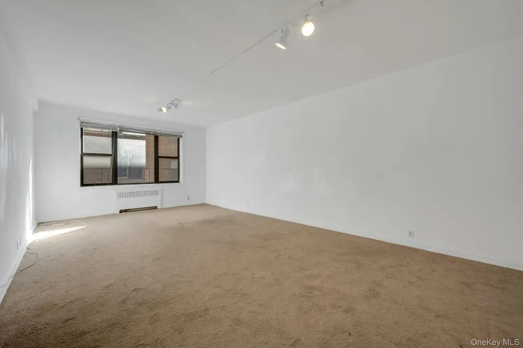 10 N Broadway White Plains NY 10601