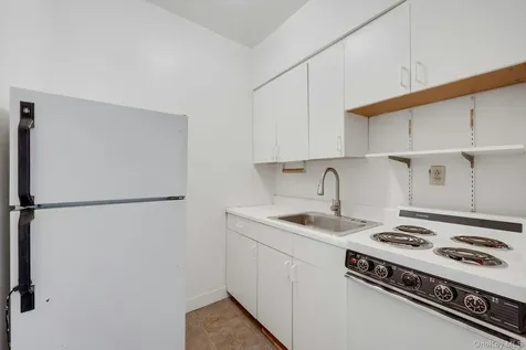 10 N Broadway White Plains NY 10601