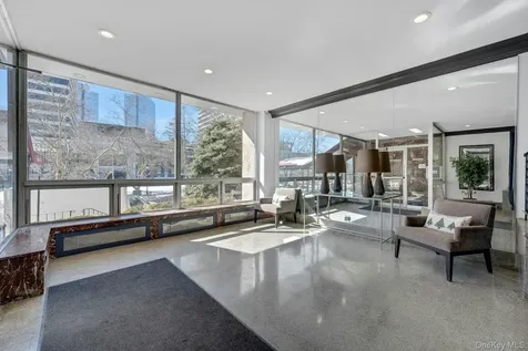10 N Broadway White Plains NY 10601