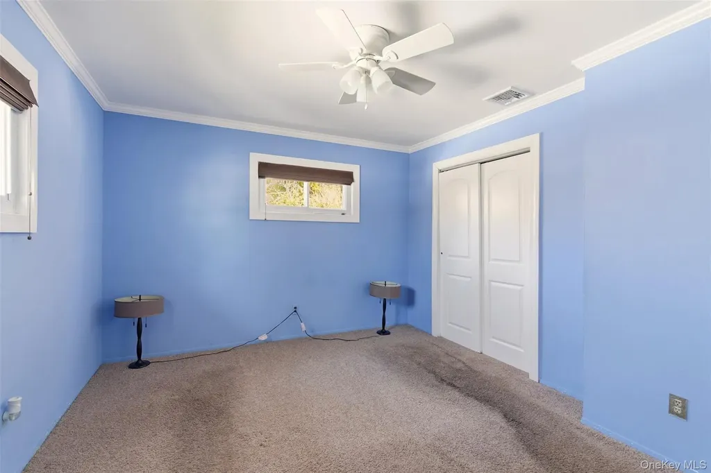 25 Rogers Lane Smithtown NY 11787