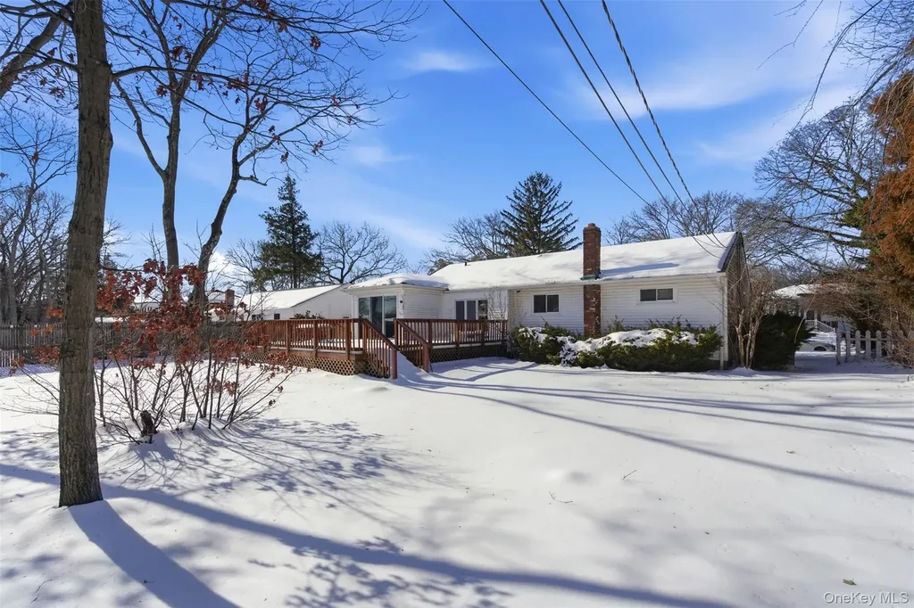 25 Rogers Lane Smithtown NY 11787