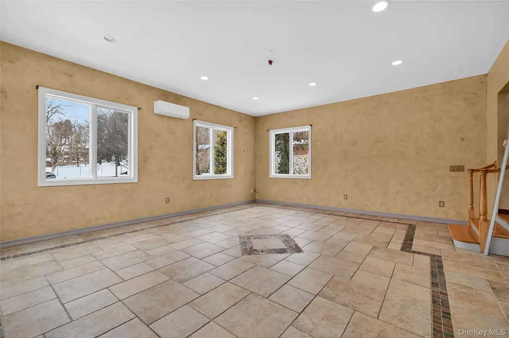 558 Pine Hill Road Chester NY 10918