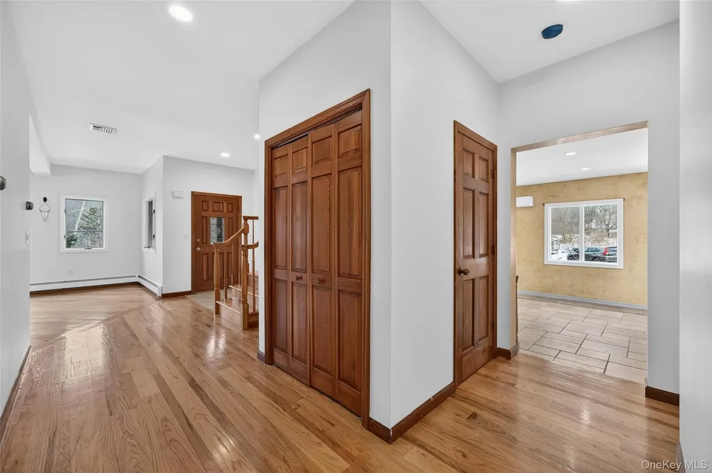 558 Pine Hill Road Chester NY 10918