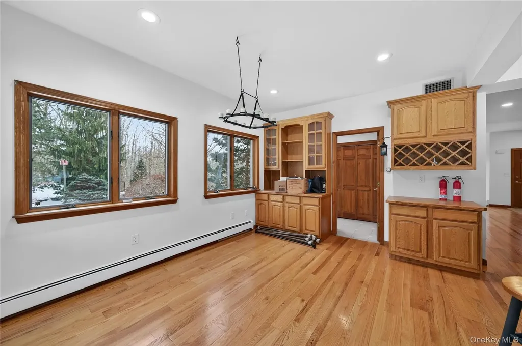 558 Pine Hill Road Chester NY 10918