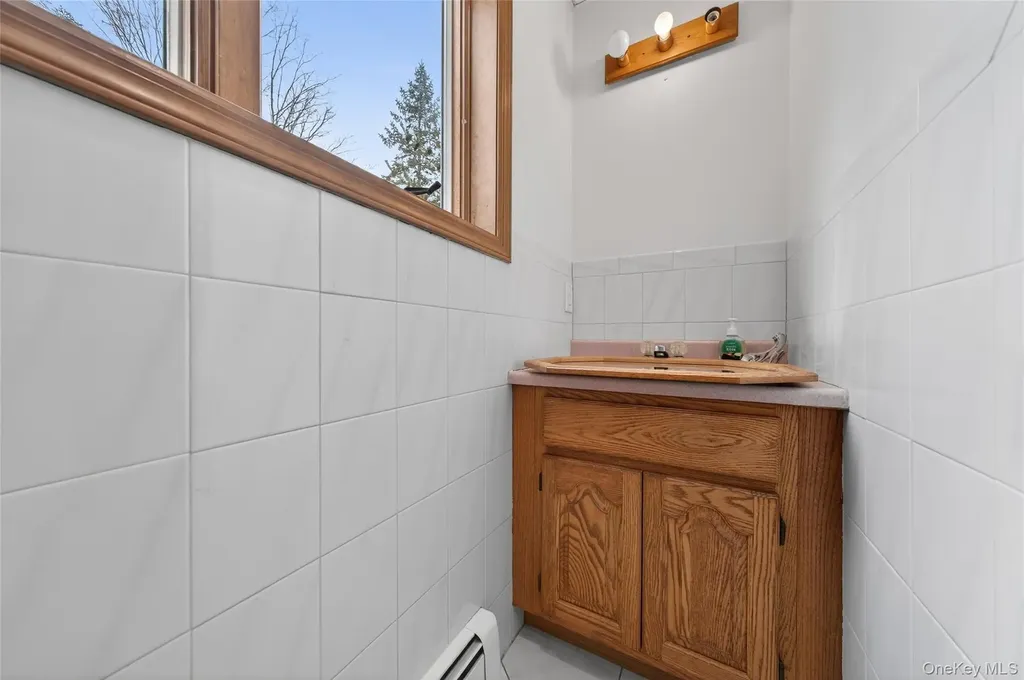558 Pine Hill Road Chester NY 10918