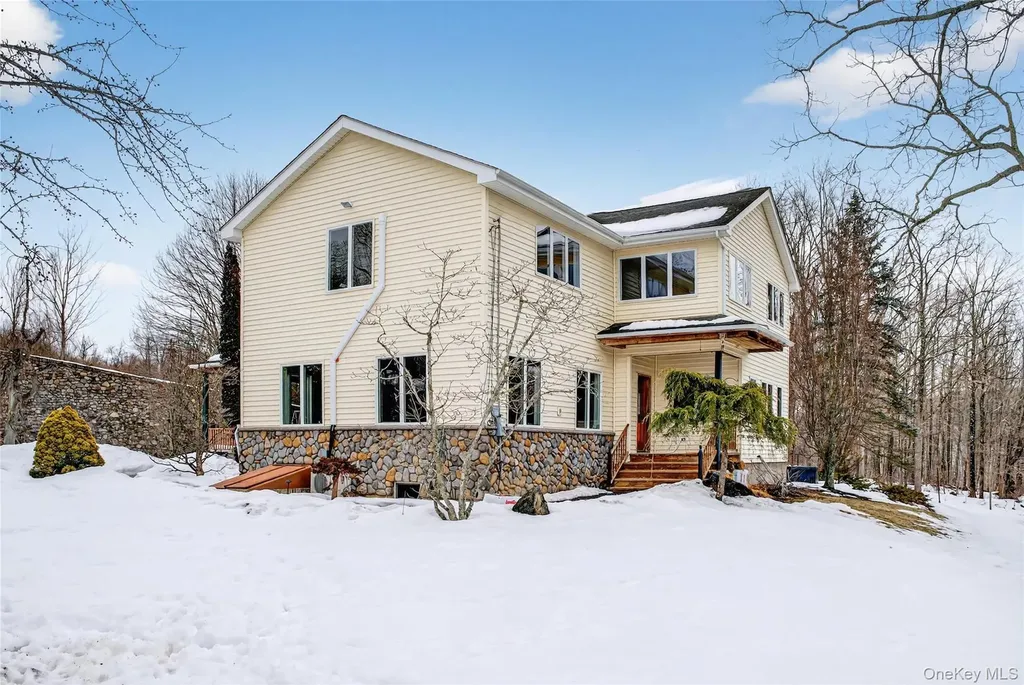 558 Pine Hill Road Chester NY 10918