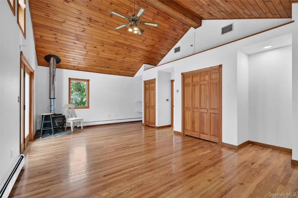558 Pine Hill Road Chester NY 10918