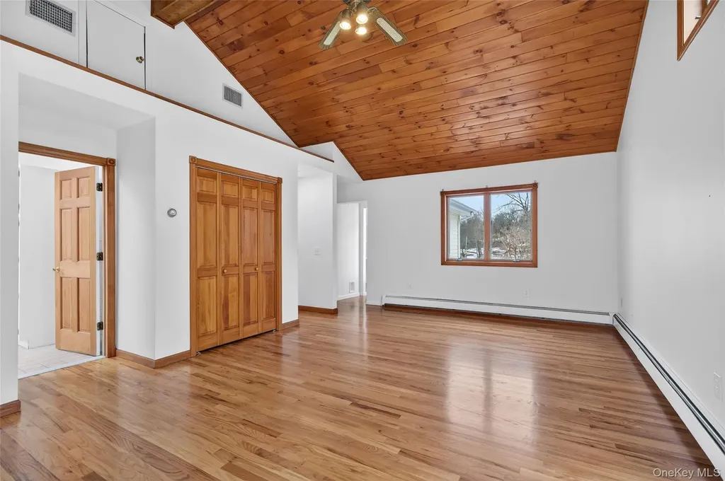 558 Pine Hill Road Chester NY 10918