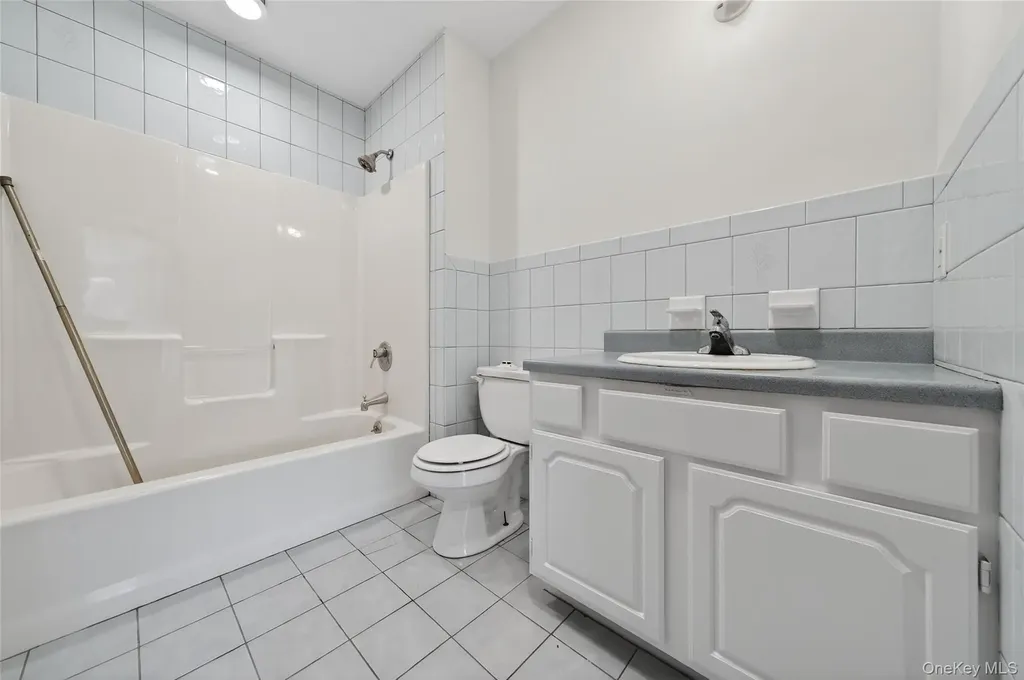 558 Pine Hill Road Chester NY 10918