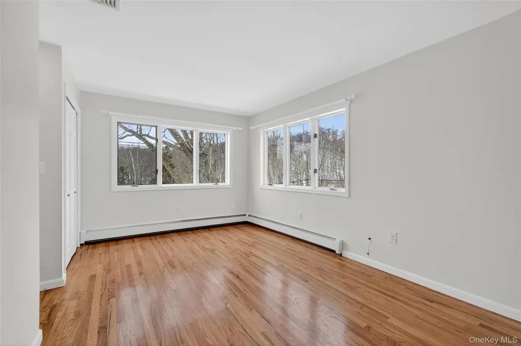 558 Pine Hill Road Chester NY 10918