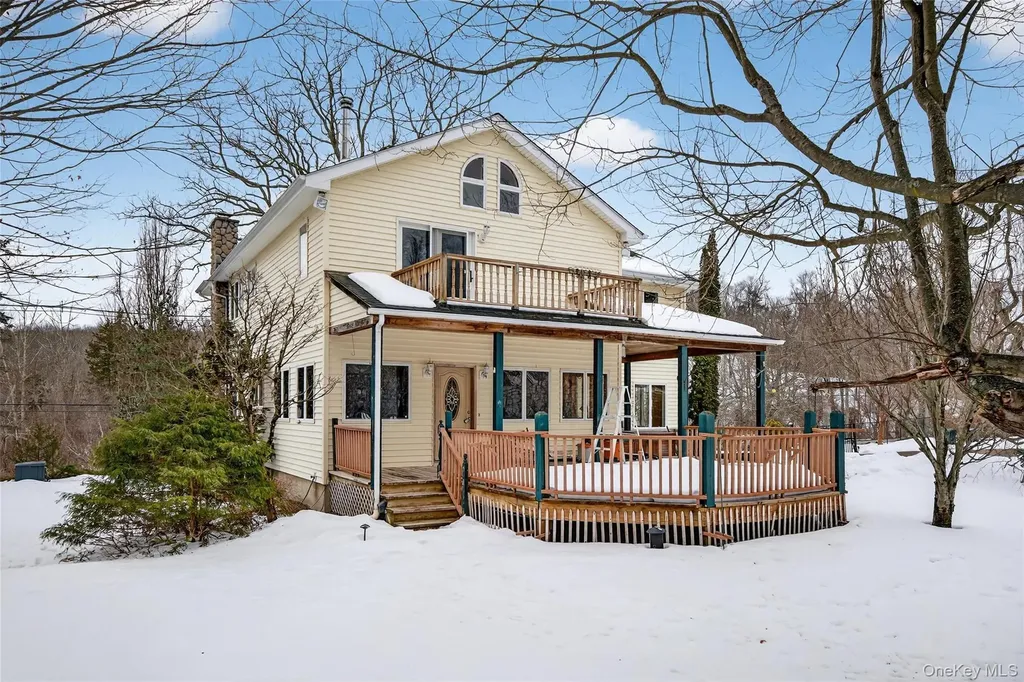 558 Pine Hill Road Chester NY 10918