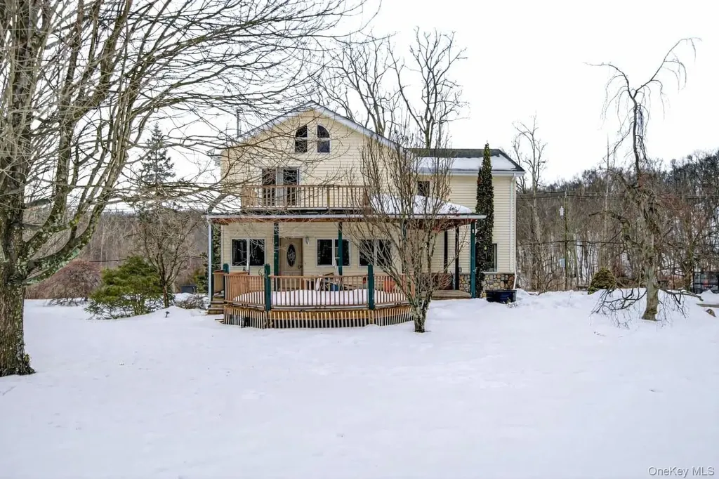 558 Pine Hill Road Chester NY 10918