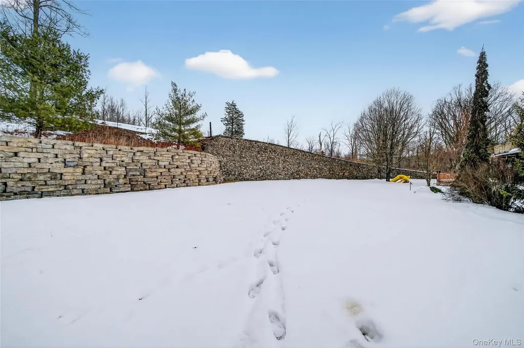 558 Pine Hill Road Chester NY 10918