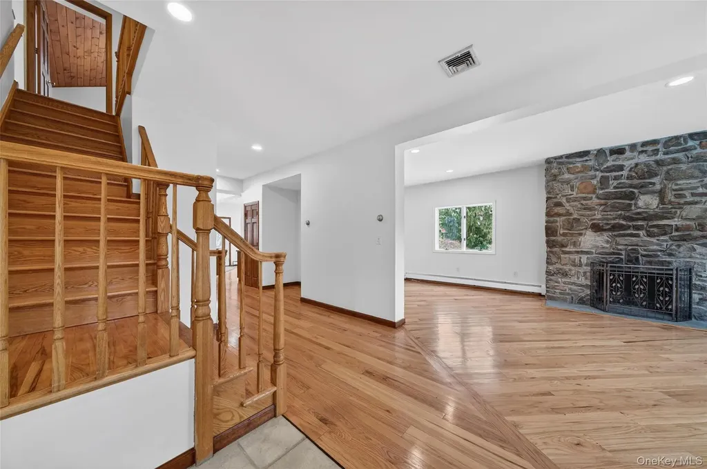 558 Pine Hill Road Chester NY 10918
