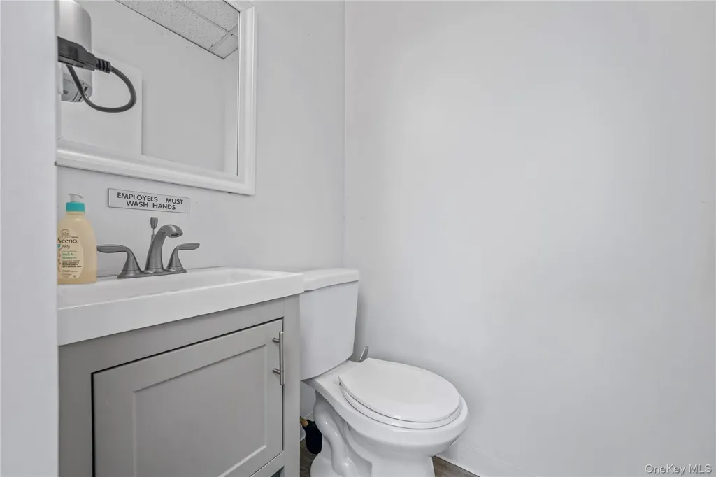 30 S Ocean Avenue Freeport NY 11520