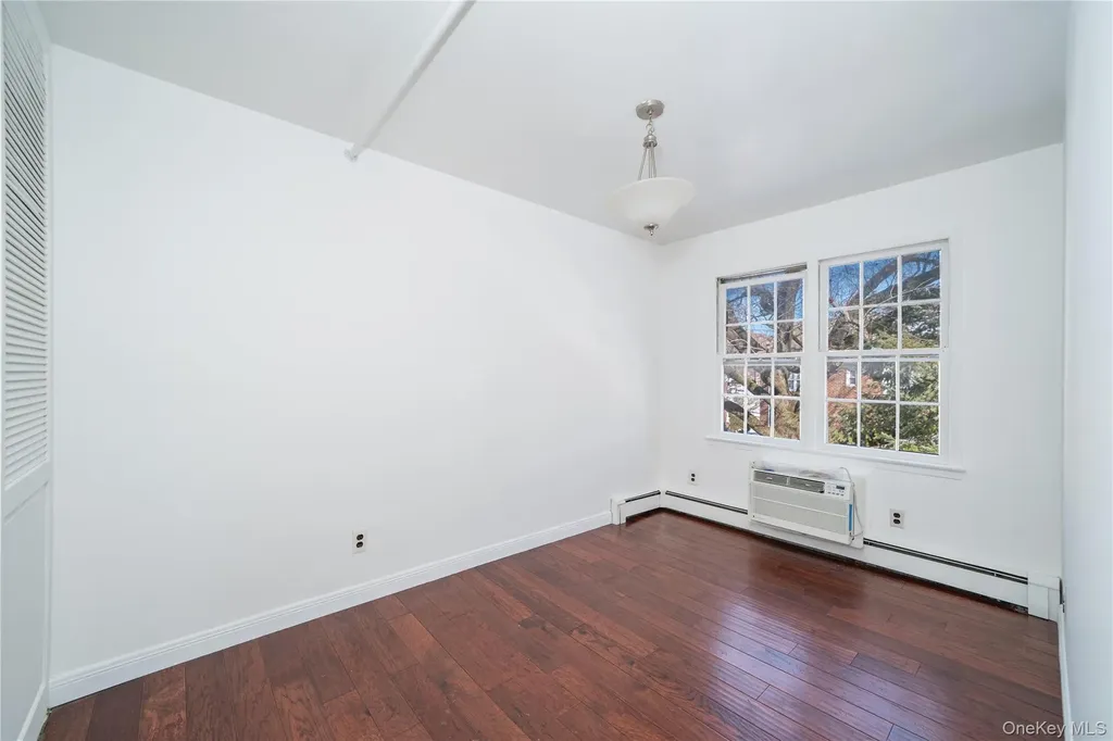 172 Lawrence Park Terrace Bronxville NY 10708