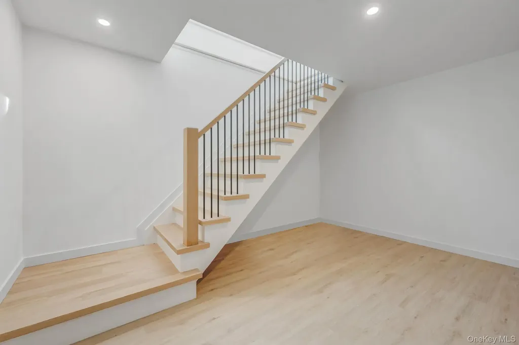 38 Pond Lane Levittown NY 11756
