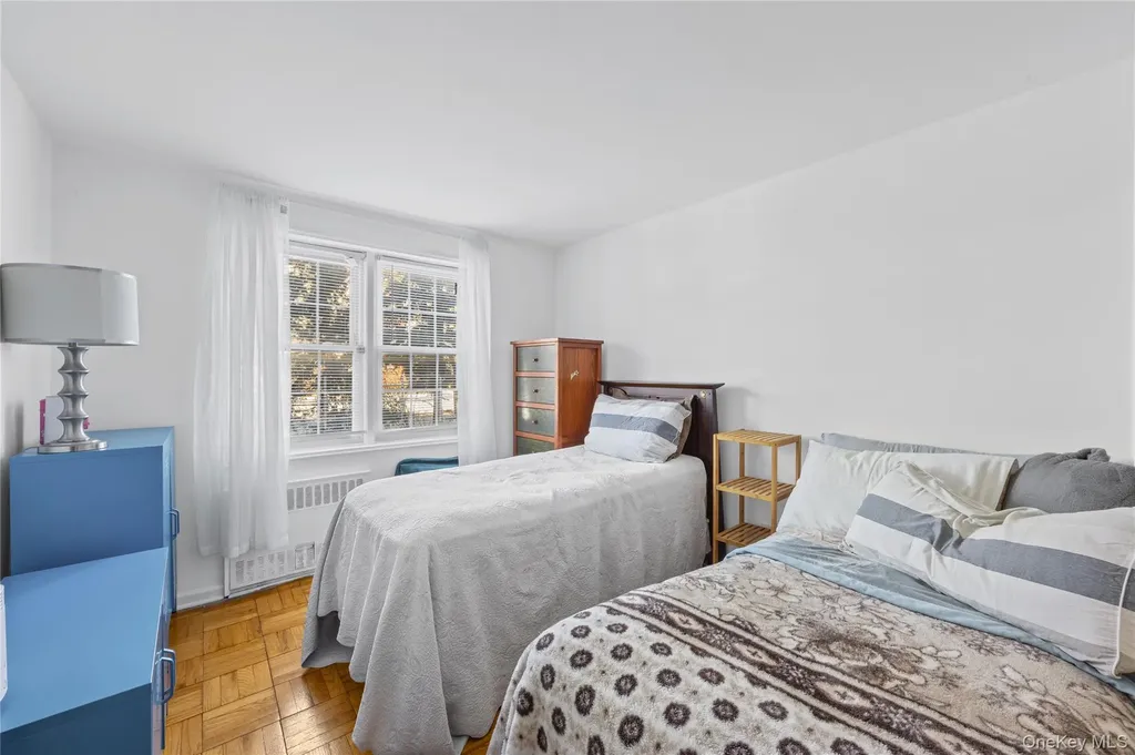 70 North Grove Freeport NY 11520