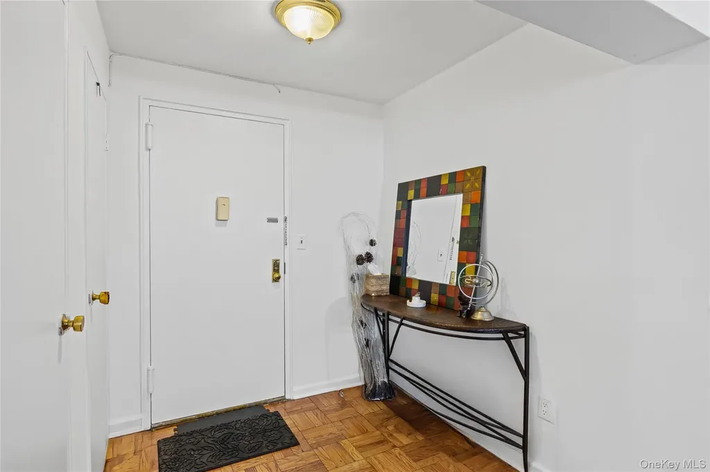 70 North Grove Freeport NY 11520