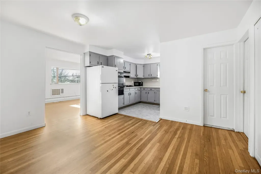 3223 Lucerne Street Bronx NY 10465