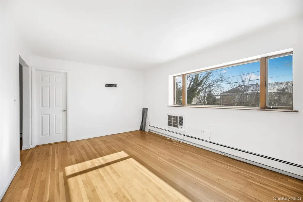3223 Lucerne Street Bronx NY 10465