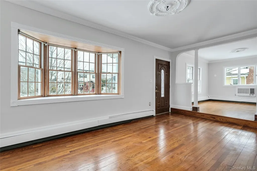 98 Moore Avenue Oceanside NY 11572