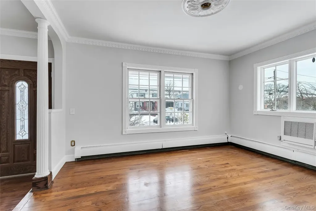 98 Moore Avenue Oceanside NY 11572