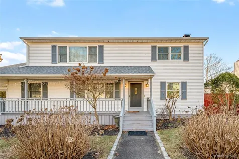 8 George Drive Mastic NY 11950