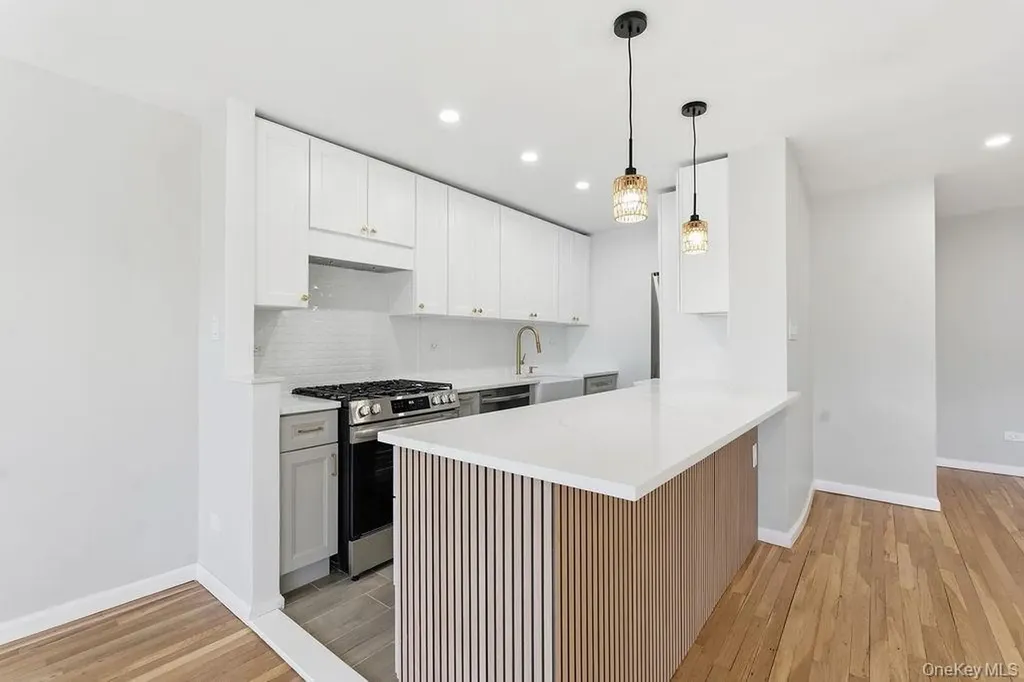 86-11 151st Avenue Howard Beach NY 11414