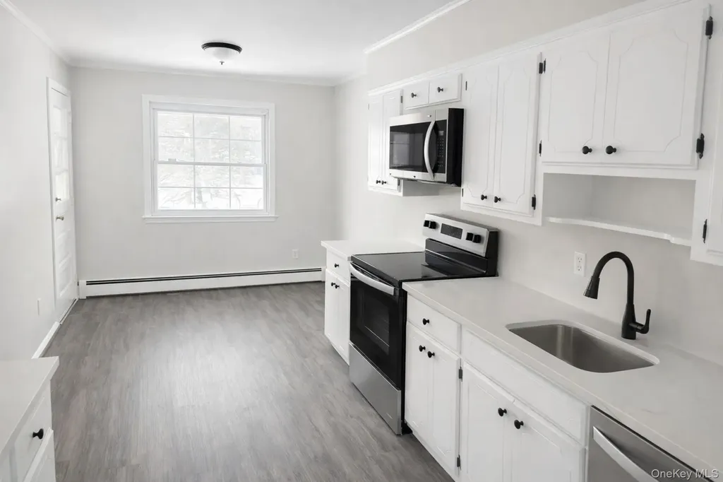 107 E Woodside Avenue Patchogue NY 11772