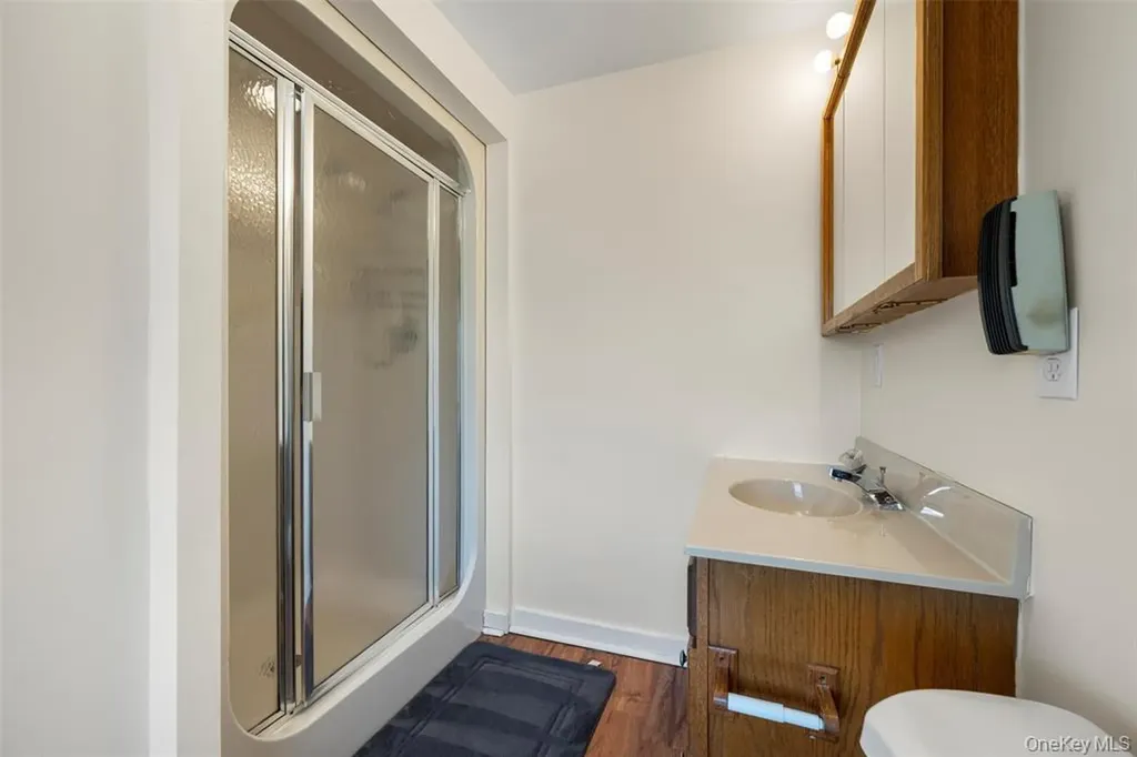 96 Galloway Road Warwick NY 10990