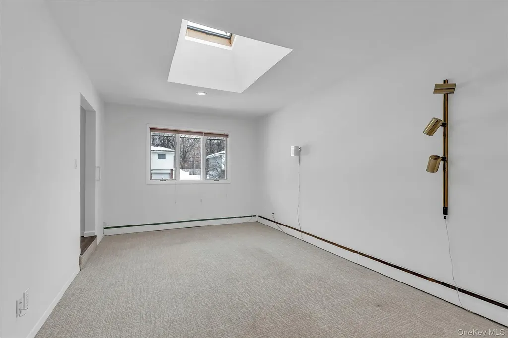 68 Beaumont Drive Plainview NY 11803