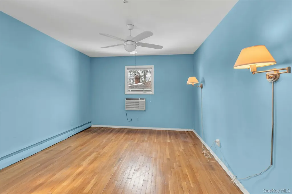 68 Beaumont Drive Plainview NY 11803