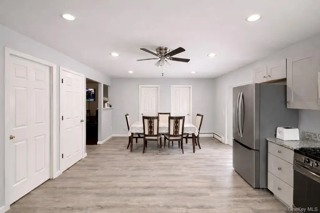 19 Rutland Road Mastic NY 11950