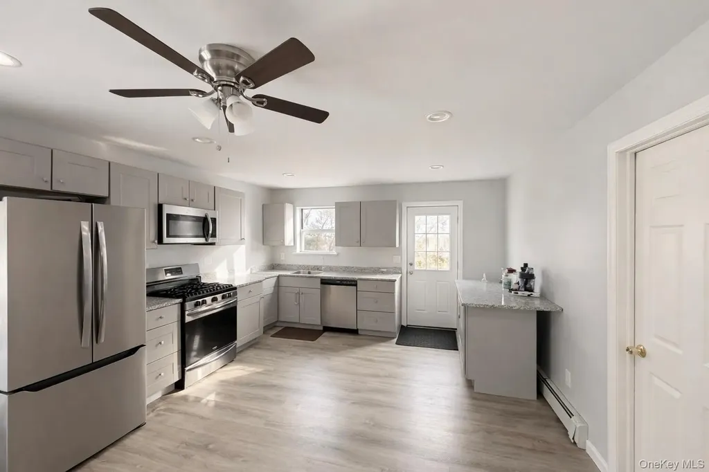 19 Rutland Road Mastic NY 11950