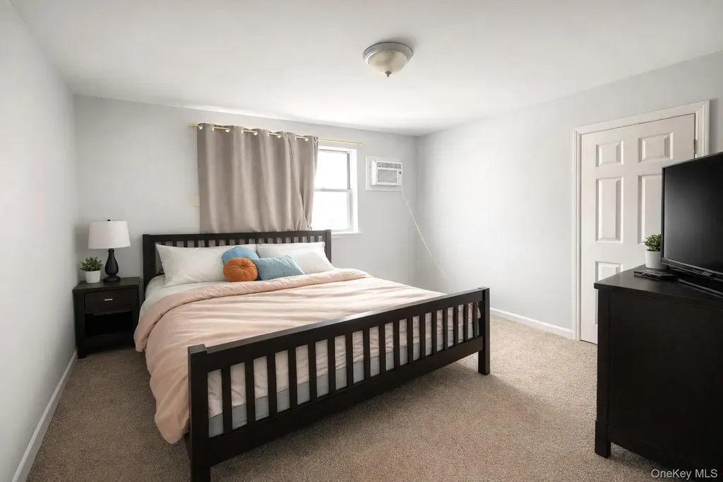 19 Rutland Road Mastic NY 11950