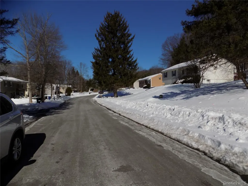 16 Baldwin Drive Wappingers Falls NY 12590