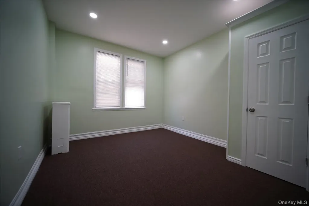 723 E 227th Street Bronx NY 10466