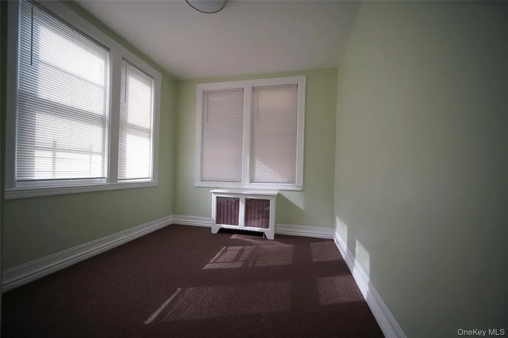 723 E 227th Street Bronx NY 10466