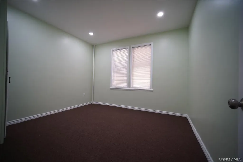 723 E 227th Street Bronx NY 10466