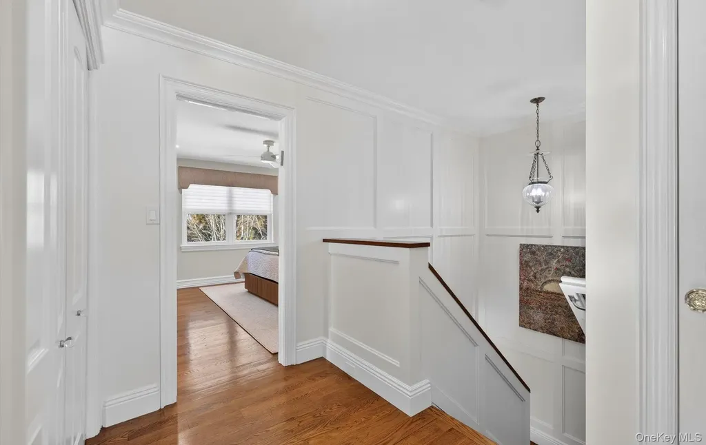 211 Barton Avenue Melville NY 11747