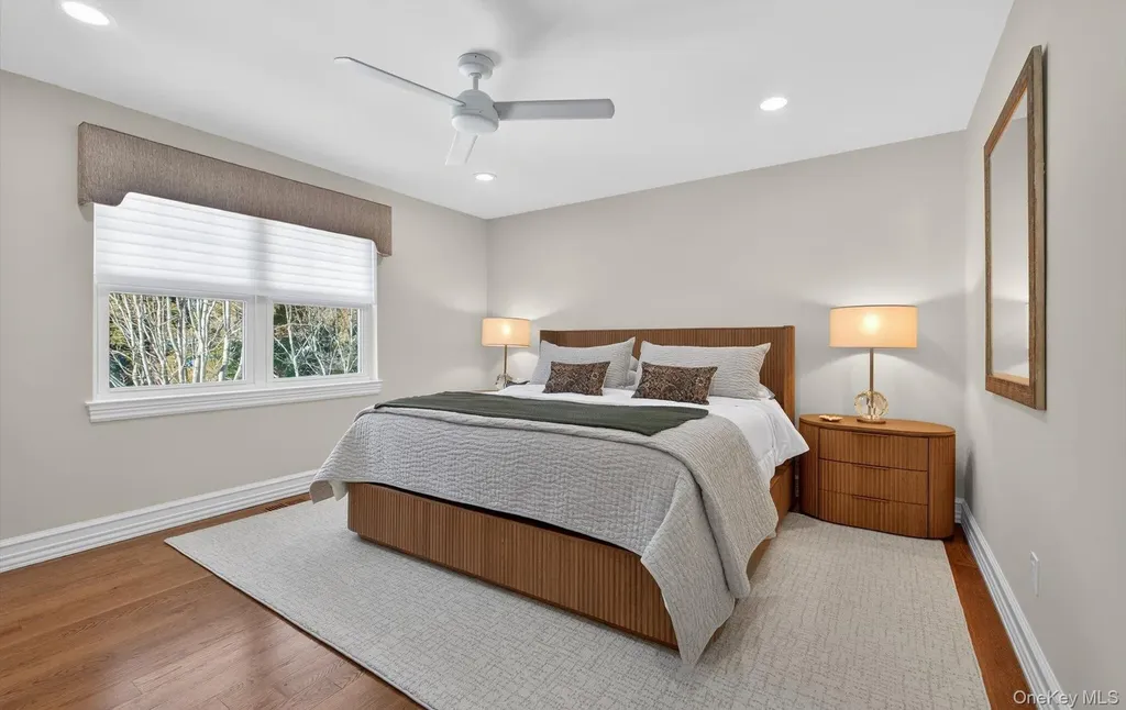 211 Barton Avenue Melville NY 11747
