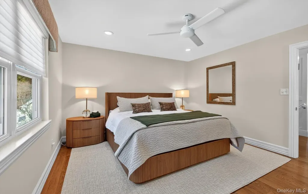 211 Barton Avenue Melville NY 11747