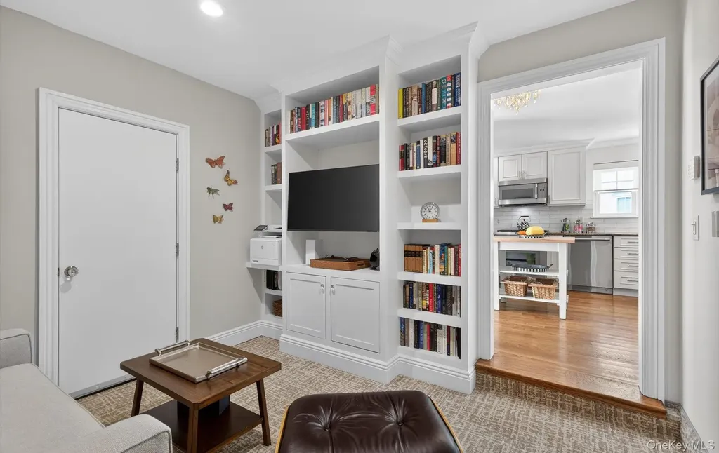 211 Barton Avenue Melville NY 11747
