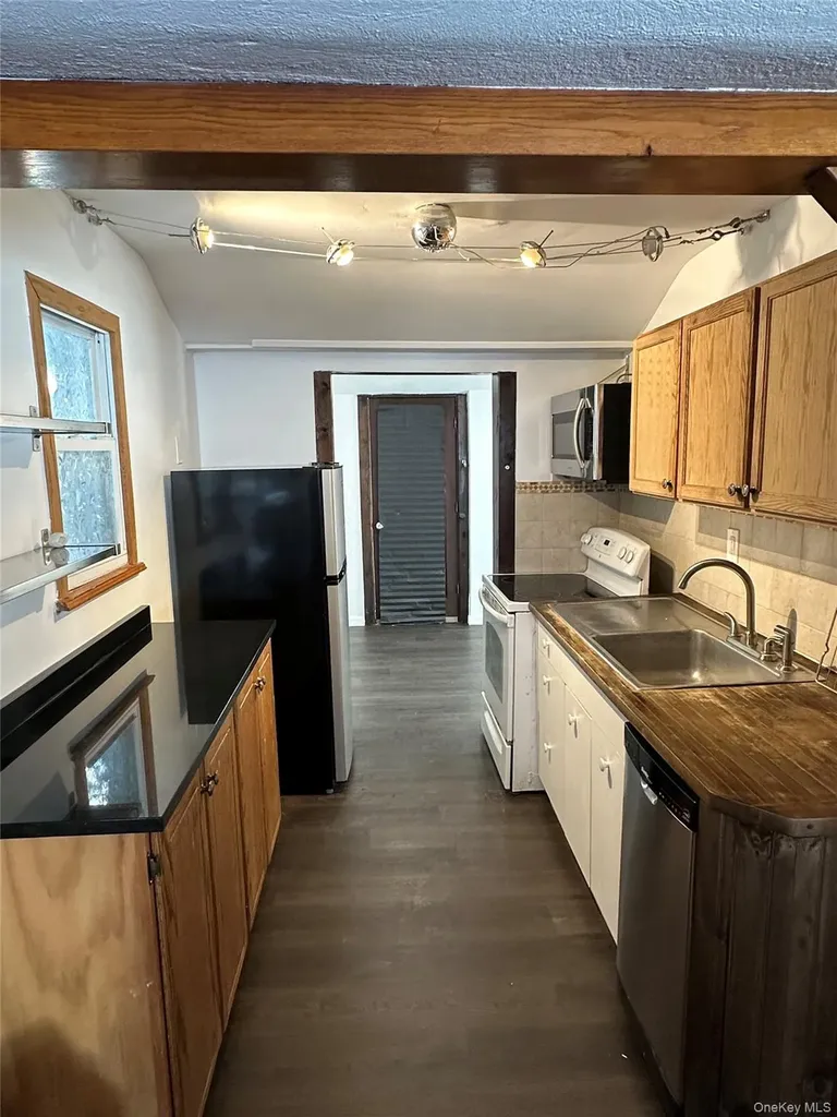 69 Montrose Drive Carmel NY 10512