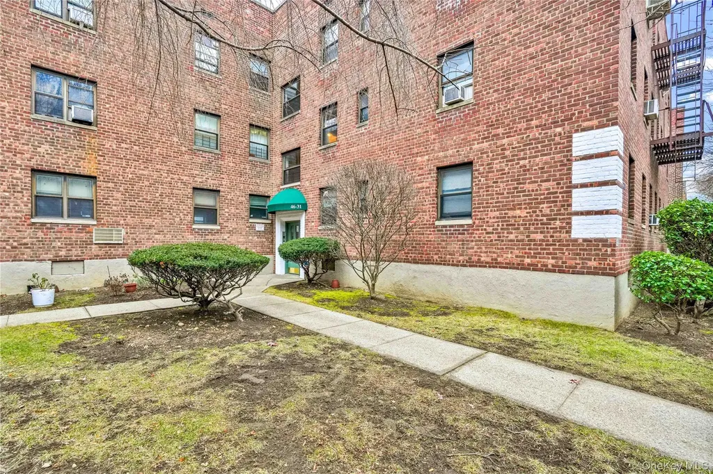 46-31 215th Place Bayside NY 11361