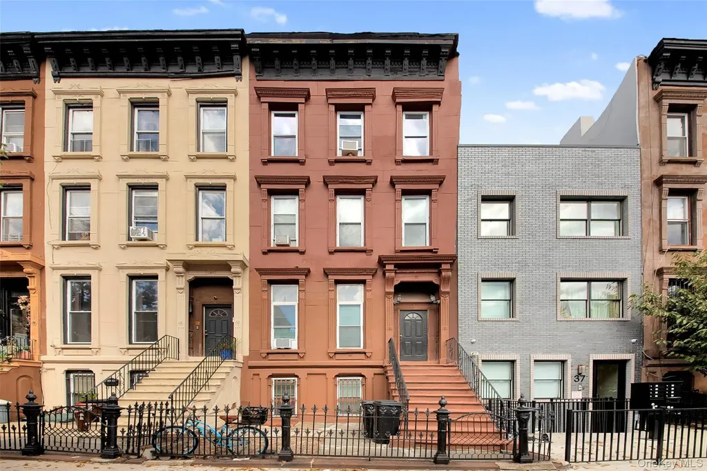 35 Herkimer Street Brooklyn NY 11216